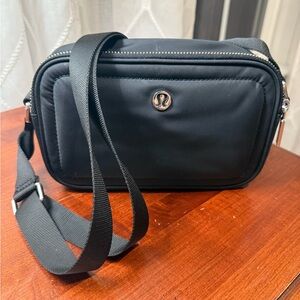 lululemon athletica Black Two Pocket Bag